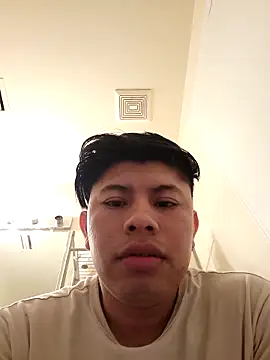 Snapshot of rogelitoxxx chatting on October 29, 2025, 9:58 pm rogelitoxxx online show from October 29, 2025, 9:58 pm