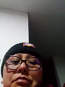 Darly Gomez online show from February 28, 2025, 4:32 am