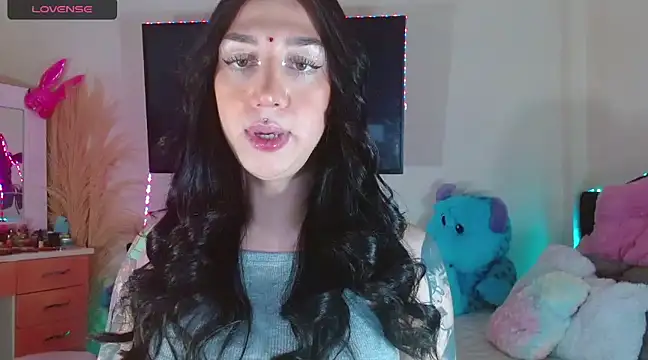 karla zambrano online show from December 23, 2024, 11:39 pm