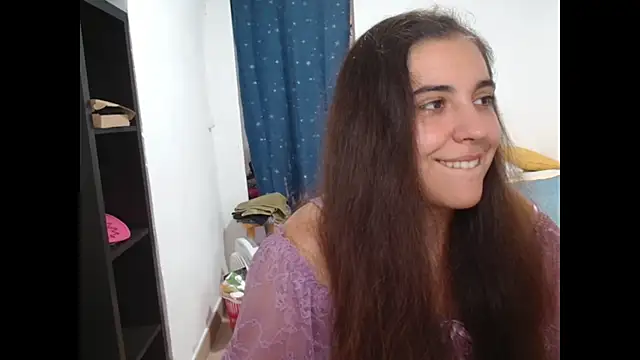 Snapshot of Ursumi1 chatting on October 9, 2025, 4:18 pm Ursumi1 online show from October 9, 2025, 4:18 pm