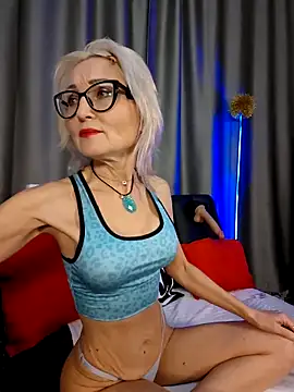 Milforja online show from November 22, 2025, 6:29 pm