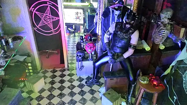 BULGEDEMON online show from November 8, 2025, 12:03 am