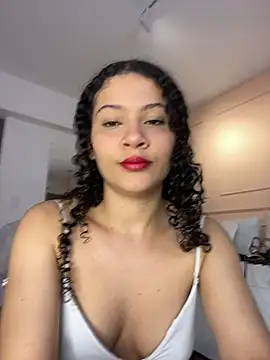 SHARONN     online show from December 1, 2025, 3:51 am