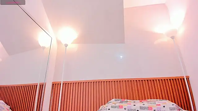 aggy castel online show from February 21, 2026, 4:09 pm