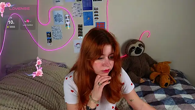 Snapshot of Penny_Staaar chatting on January 31, 2025, 6:13 am Penny Staaar online show from January 31, 2025, 6:13 am