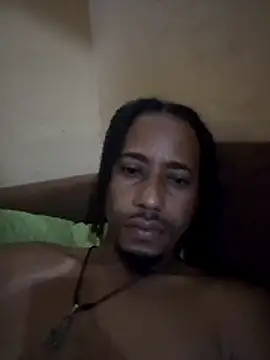 Alexpitt3131 online show from December 9, 2024, 4:05 pm