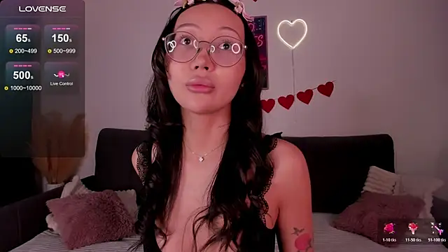 naomi asian online show from March 25, 2026, 3:28 am