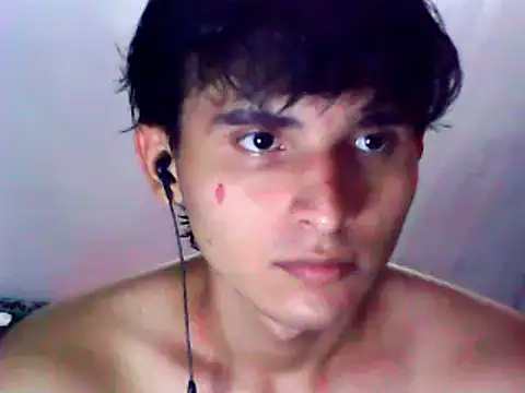 Snapshot of Charley_quin chatting on February 18, 2025, 11:41 pm Charley quin online show from February 18, 2025, 11:41 pm