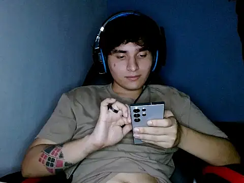 Snapshot of Charley_quin chatting on February 27, 2026, 2:34 am Charley quin online show from February 27, 2026, 2:34 am