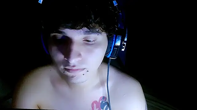 Charley quin online show from April 17, 2026, 11:51 pm