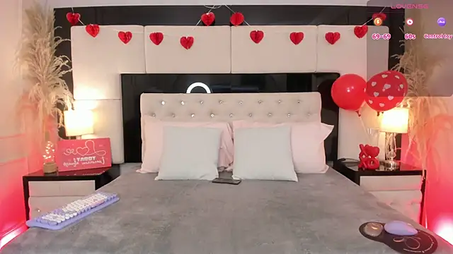 CarlaRossi  online show from February 17, 2026, 7:33 pm