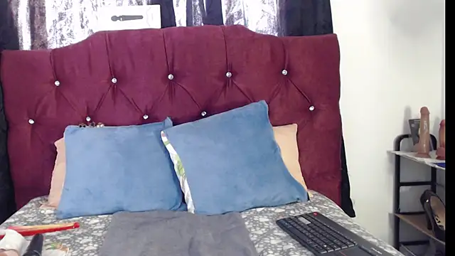 Astrid Mller online show from July 8, 2026, 2:29 pm