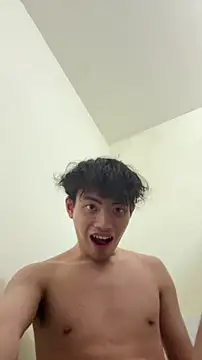 Snapshot of Kitjai200301 chatting on November 3, 2025, 9:13 am Kitjai200301 online show from November 3, 2025, 9:13 am