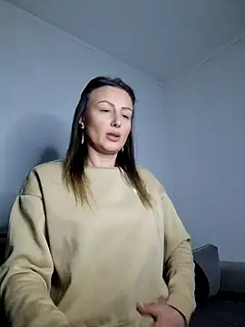 Snapshot of AudreyJoy chatting on February 13, 2025, 8:13 pm AudreyJoy online show from February 13, 2025, 8:13 pm