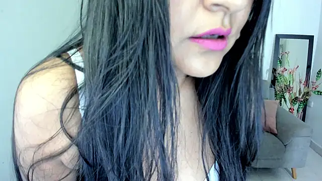 Adele Sweett online show from November 12, 2025, 10:41 am