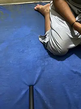 United3 online show from October 2, 2025, 9:01 am