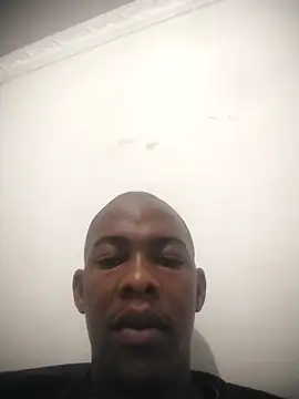 Snapshot of zuludog chatting on June 20, 2026, 6:18 am zuludog online show from June 20, 2026, 6:18 am