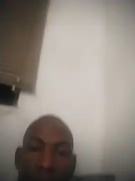 Snapshot of zuludog chatting on June 8, 2026, 4:02 am zuludog online show from June 8, 2026, 4:02 am
