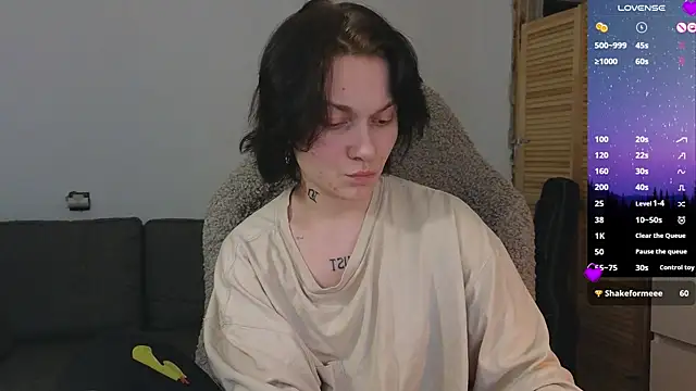 Snapshot of esajukyy chatting on April 20, 2026, 4:30 pm esajukyy online show from April 20, 2026, 4:30 pm