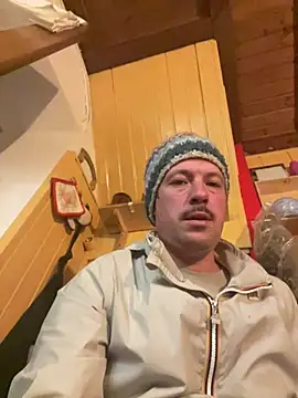 Snapshot of zenzero87 chatting on December 9, 2024, 5:51 am zenzero87 online show from December 9, 2024, 5:51 am