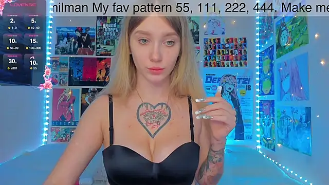 Snapshot of AliceMilman chatting on December 27, 2024, 11:39 am AliceMilman online show from December 27, 2024, 11:39 am