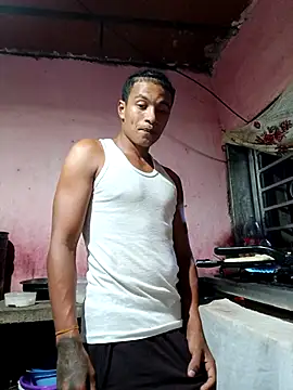 Black Diamon  online show from November 20, 2025, 4:46 am