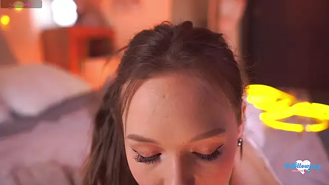 Snapshot of Bllowjoyy chatting on December 1, 2025, 7:20 am Bllowjoyy online show from December 1, 2025, 7:20 am