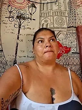 chubby sexy big tits online show from November 8, 2025, 12:20 pm