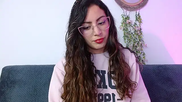 Kendal Mosk online show from February 4, 2026, 11:22 pm