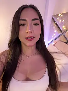 Melody 04 online show from February 7, 2026, 4:42 am