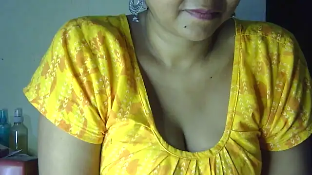 Snapshot of Suhana-sapna chatting on September 30, 2025, 6:25 pm Suhana-sapna online show from September 30, 2025, 6:25 pm
