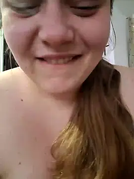 Snapshot of Sweetchubbybbw chatting on January 9, 2025, 7:40 pm Sweetchubbybbw online show from January 9, 2025, 7:40 pm