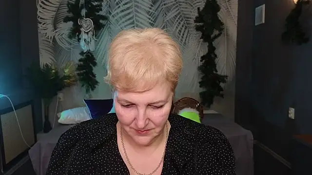 Sandra Snow online show from January 18, 2025, 2:23 pm