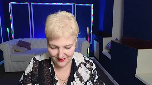 Sandra Snow online show from February 8, 2025, 8:53 pm