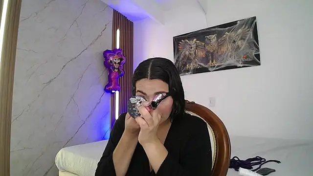 Noah Jhonson online show from October 30, 2025, 8:06 pm