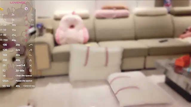 pinnnnnnk online show from November 20, 2025, 2:18 pm