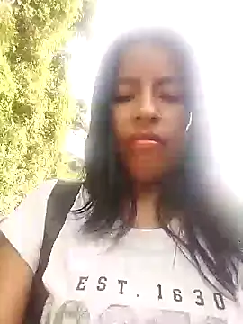 Danna-linyi online show from January 28, 2025, 10:12 pm