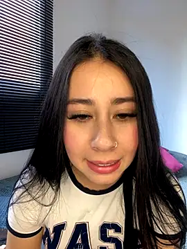 Zoee t online show from October 14, 2025, 9:47 pm