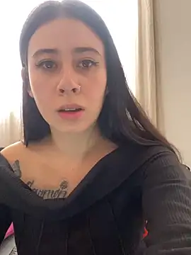 Zoee t online show from February 28, 2025, 8:50 pm