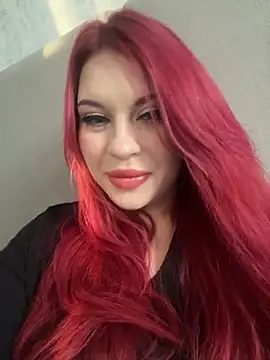 Snapshot of evaharve chatting on December 2, 2025, 6:15 am evaharve online show from December 2, 2025, 6:15 am