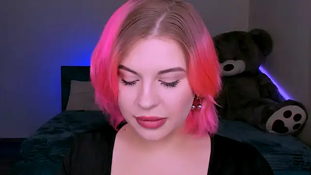 Snapshot of evaharve chatting on March 5, 2025, 9:15 pm evaharve online show from March 5, 2025, 9:15 pm