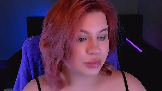 Snapshot of evaharve chatting on October 3, 2025, 6:59 am evaharve online show from October 3, 2025, 6:59 am