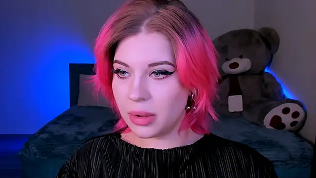 Snapshot of evaharve chatting on February 23, 2025, 8:49 am evaharve online show from February 23, 2025, 8:49 am