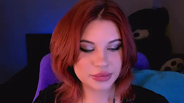 Snapshot of evaharve chatting on November 3, 2025, 5:34 am evaharve online show from November 3, 2025, 5:34 am