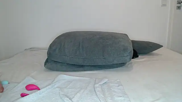 CherryEmmy online show from February 16, 2025, 5:59 pm