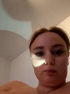 CherryEmmy online show from September 18, 2025, 5:27 pm