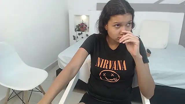 SelenaFox6 online show from February 19, 2025, 5:38 pm