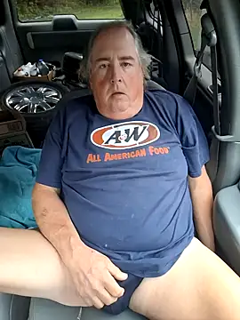 Snapshot of Bus310A chatting on October 15, 2025, 4:15 pm Bus310A online show from October 15, 2025, 4:15 pm