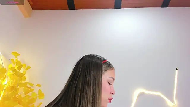 HaleyAmaya online show from June 27, 2026, 1:00 am