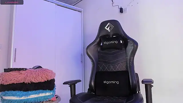 Dulce smith 1 online show from March 13, 2026, 9:53 pm